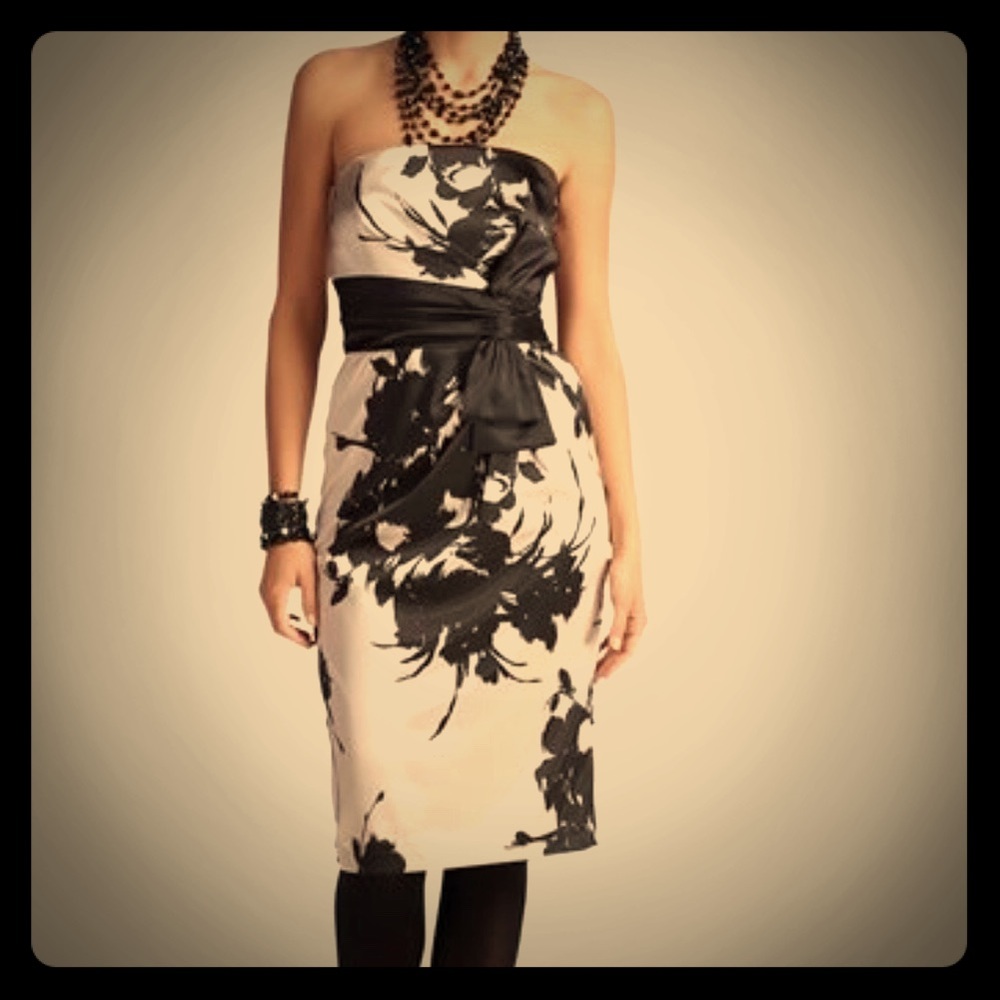 White House Black Market Floral Dress 🌸